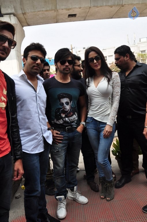 Teraa Suroor 2 Promotion at Yes Mart - 14 / 35 photos