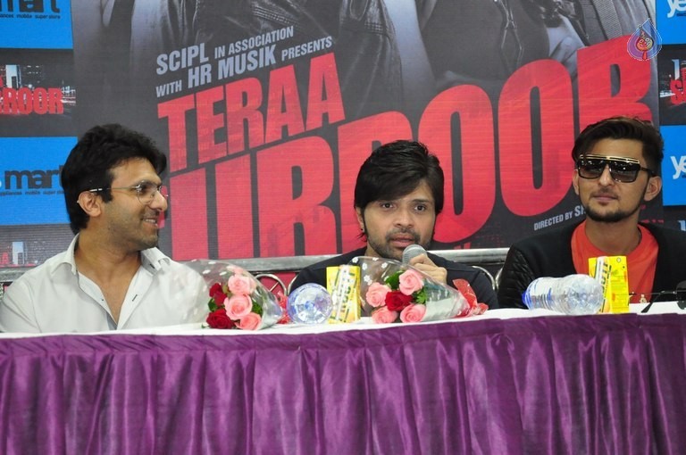 Teraa Suroor 2 Promotion at Yes Mart - 33 / 35 photos