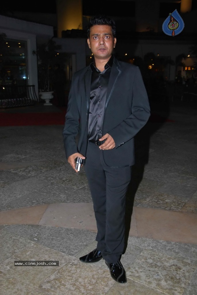 Tere Naal Love Ho Gaya Success Party - 18 / 57 photos