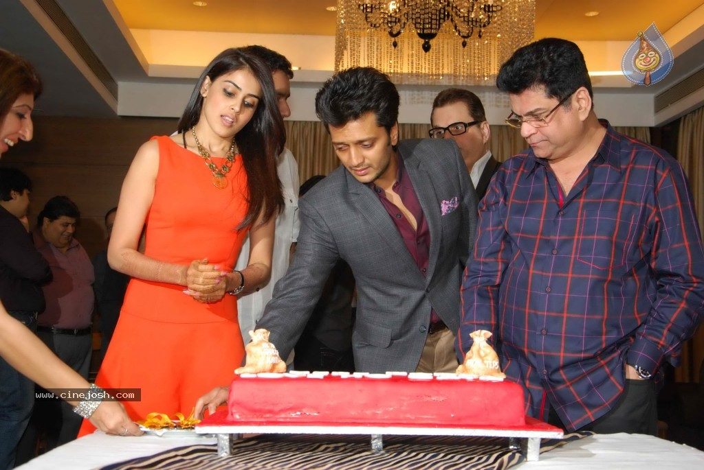 Tere Naal Love Ho Gaya Success Party - 42 / 57 photos