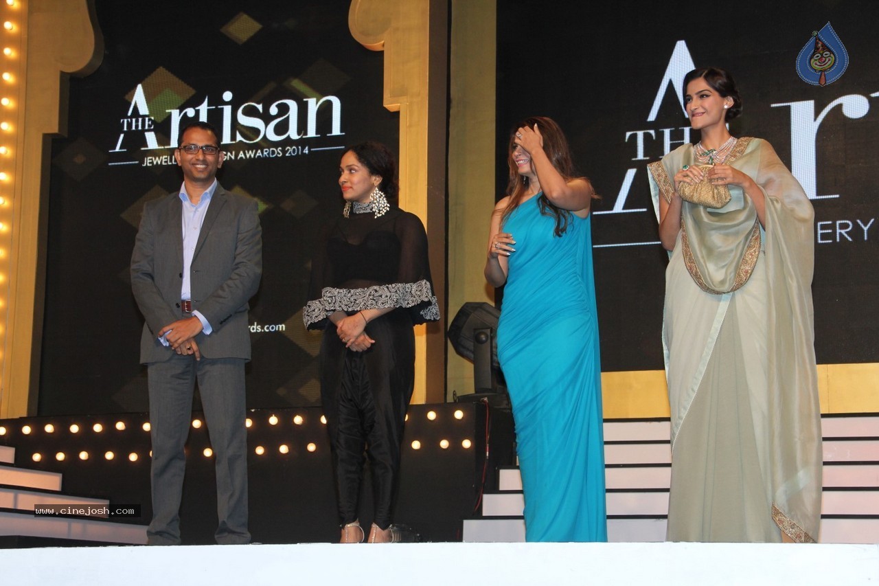 The Artisan Jewellery Design Awards 2014 - 73 / 105 photos