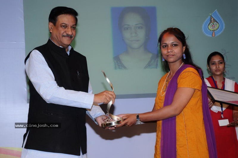 The Laadli National Media Awards - 14 / 39 photos