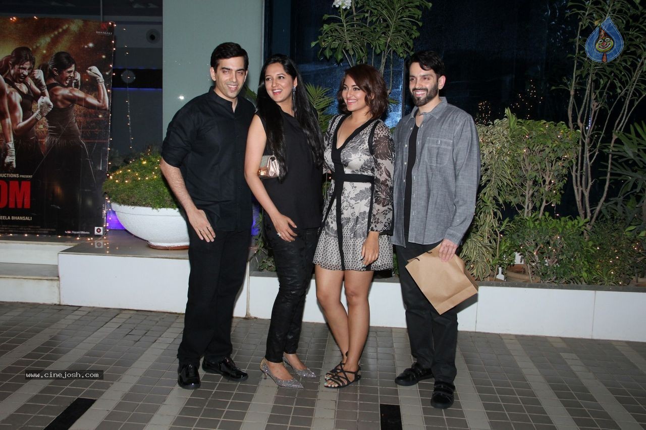 The Magic of Giving Short Film Special Screening - 40 / 86 photos