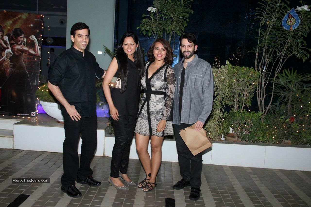 The Magic of Giving Short Film Special Screening - 56 / 86 photos