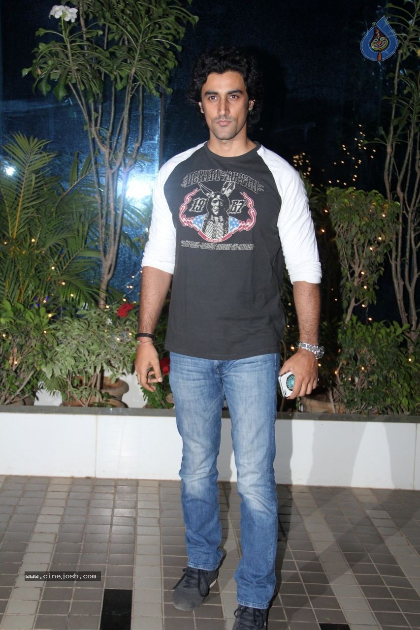 The Magic of Giving Short Film Special Screening - 66 / 86 photos