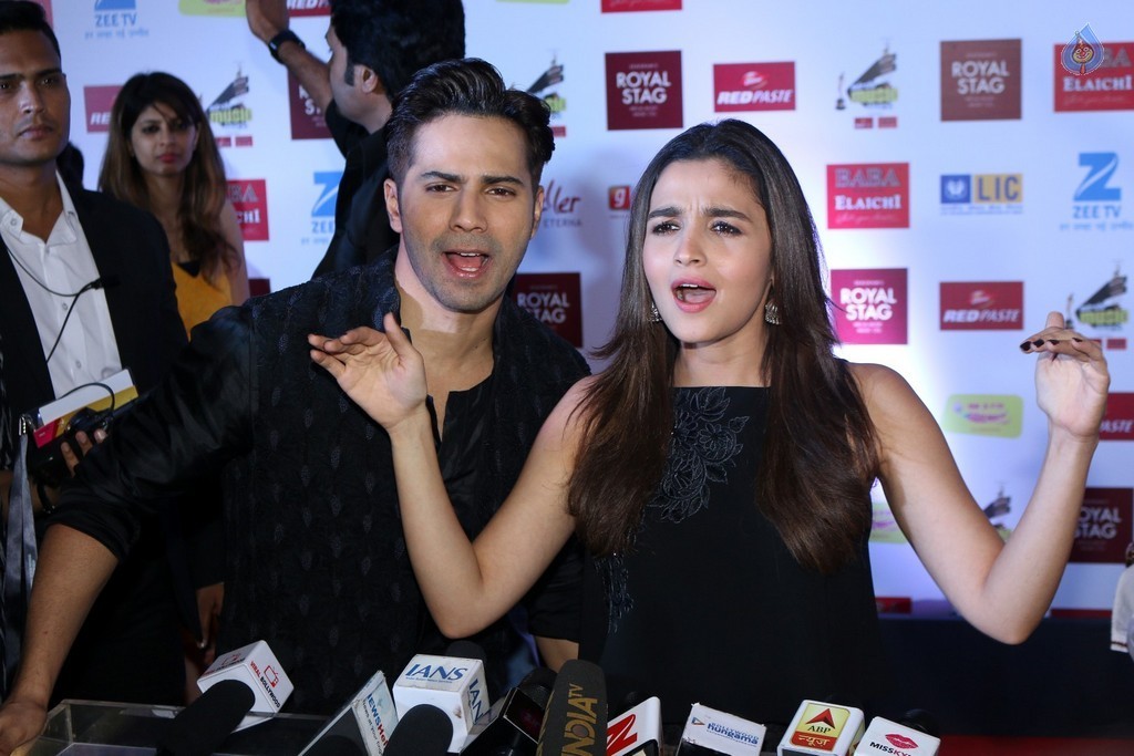 The Red Carpet of 9th Mirchi Music Awards - 60 / 105 photos
