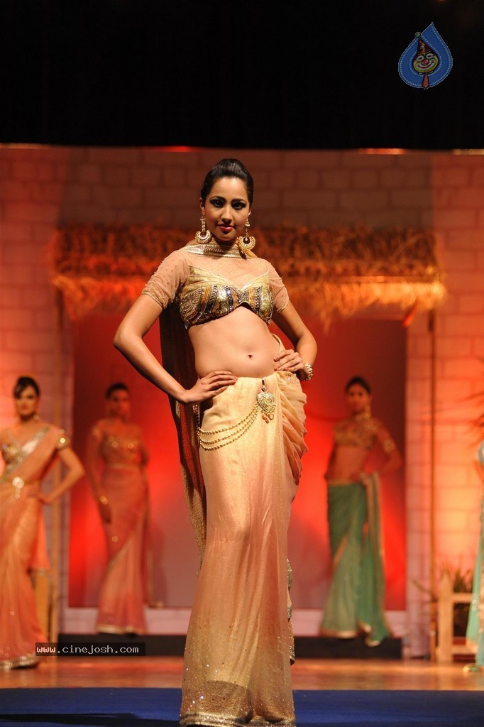 The Resort Rampage Silhouettes 2014 Fashion Show - 62 / 98 photos