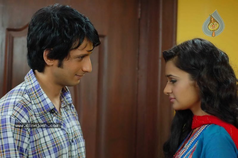 Toh Baat Pakki Movie Stills - 14 / 16 photos