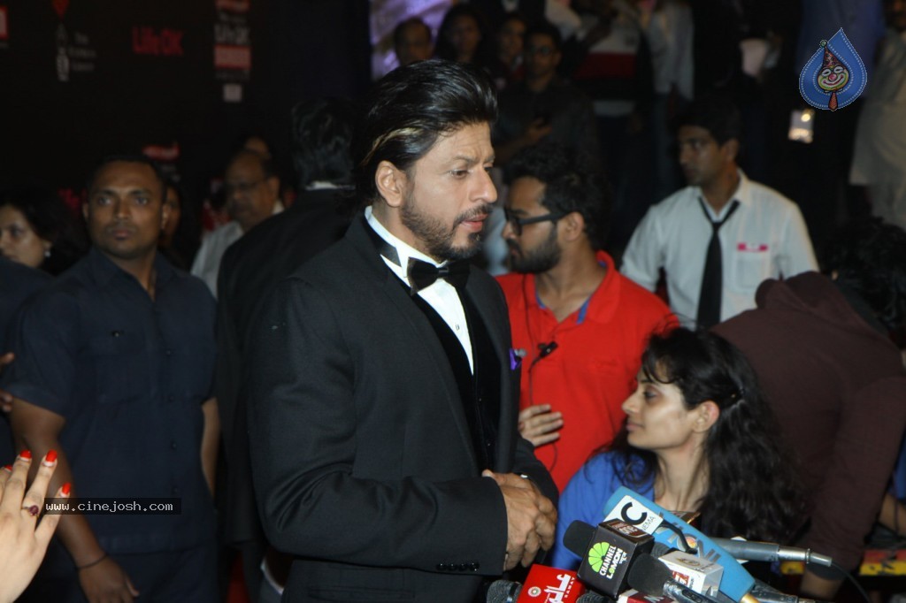 Top Bolly Celebs at 20th Annual Life OK Screen Awards - 55 / 136 photos