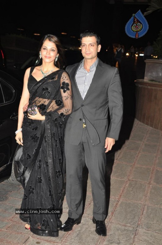 Top Bolly Celebs at Laila Khan's Wedding Reception - 13 / 56 photos