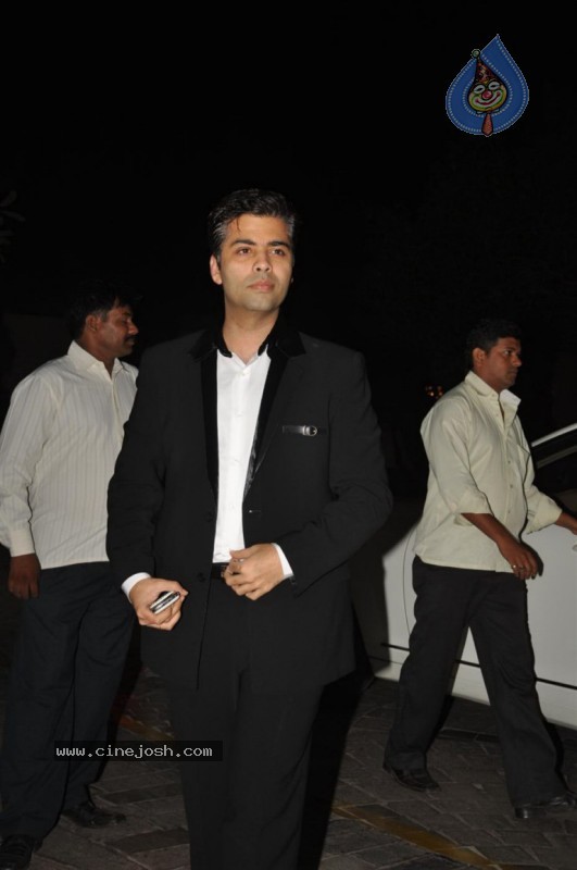 Top Bolly Celebs at Laila Khan's Wedding Reception - 15 / 56 photos