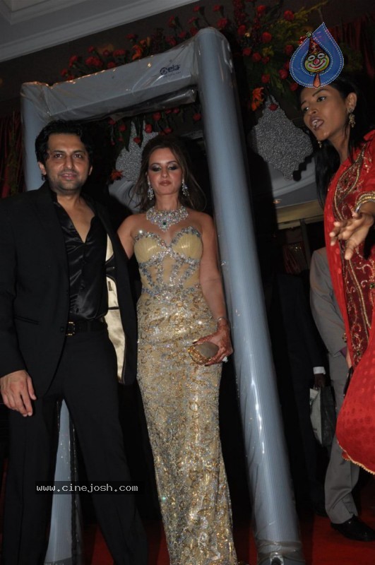 Top Bolly Celebs at Laila Khan's Wedding Reception - 21 / 56 photos