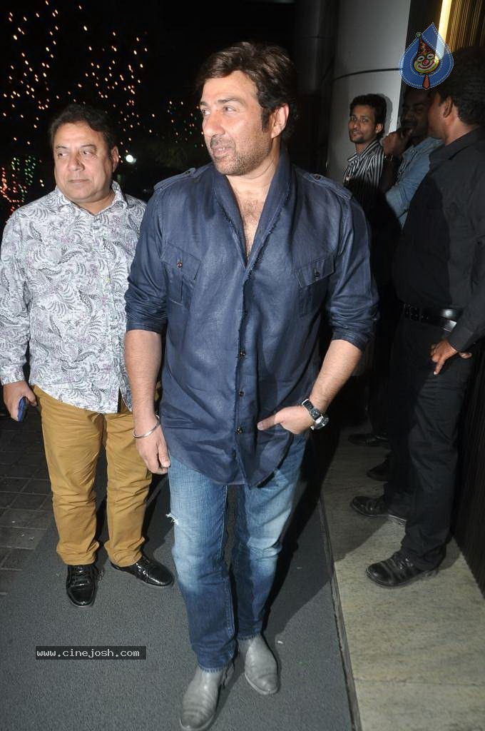 Top Bolly Celebs at Subhash Ghai Party - 42 / 142 photos