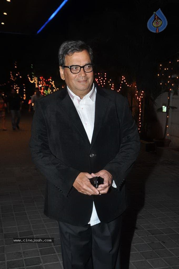 Top Bolly Celebs at Subhash Ghai Party - 46 / 142 photos