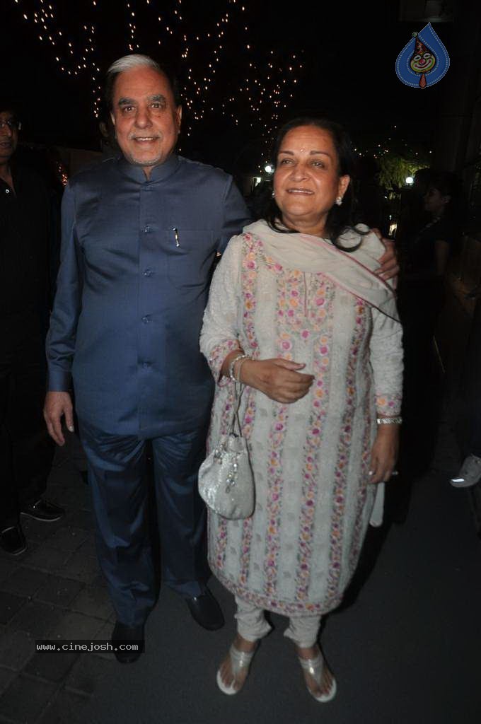 Top Bolly Celebs at Subhash Ghai Party - 47 / 142 photos