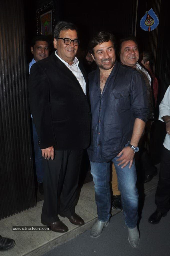 Top Bolly Celebs at Subhash Ghai Party - 55 / 142 photos