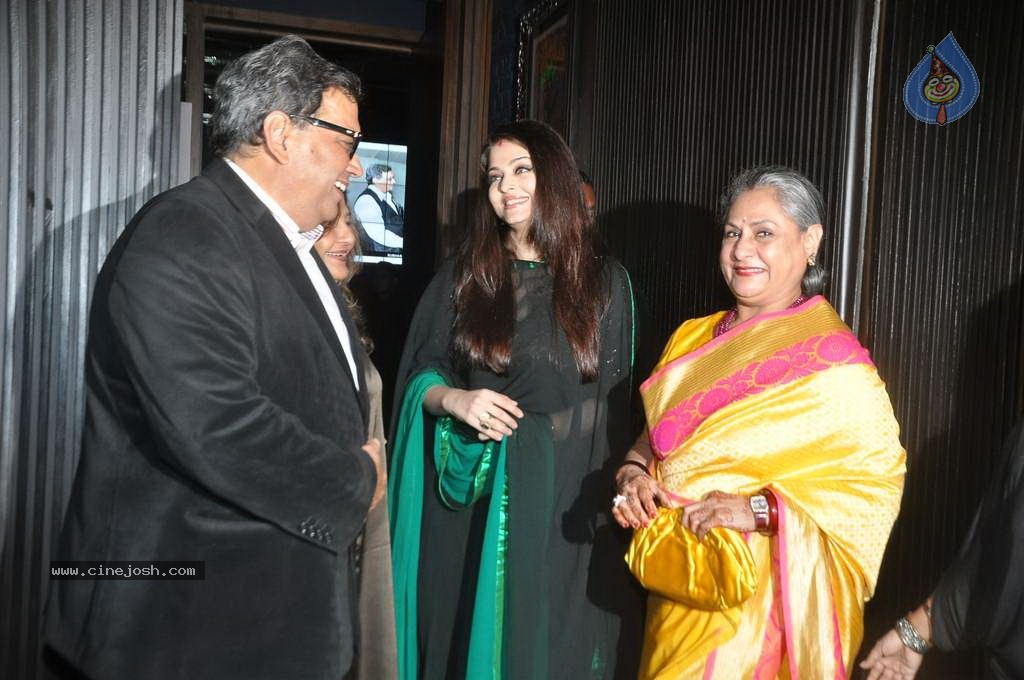 Top Bolly Celebs at Subhash Ghai Party - 90 / 142 photos