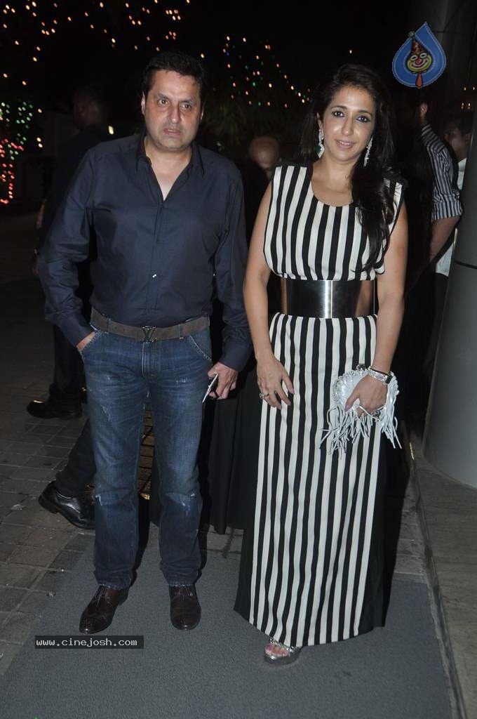 Top Bolly Celebs at Subhash Ghai Party - 96 / 142 photos