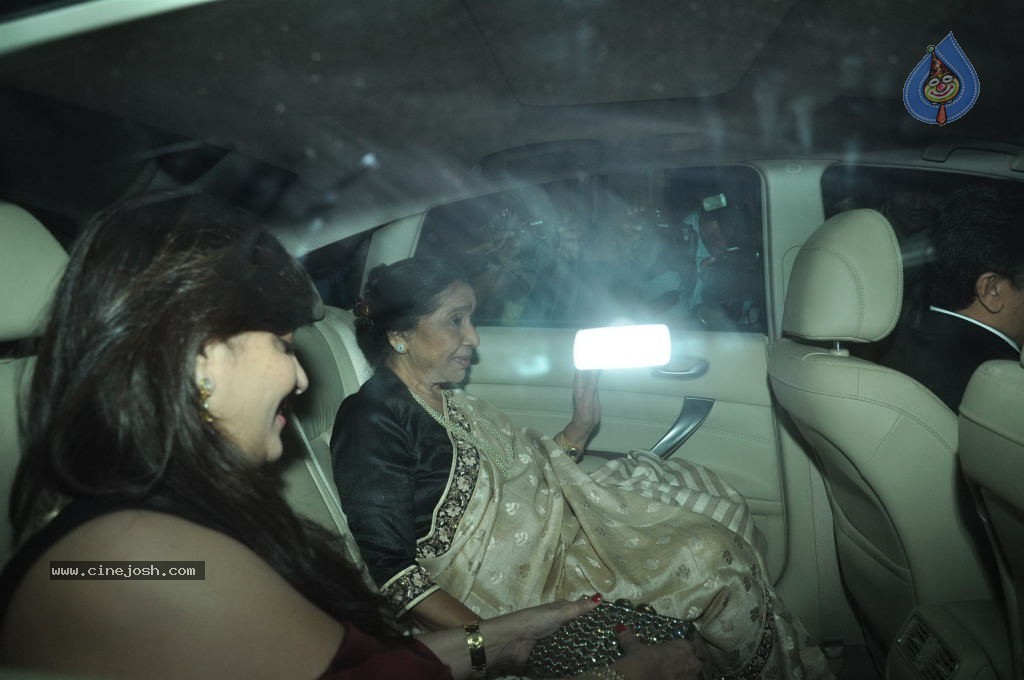 Top Bolly n Cricket Stars at Sachin Tendulkar Party - 28 / 152 photos