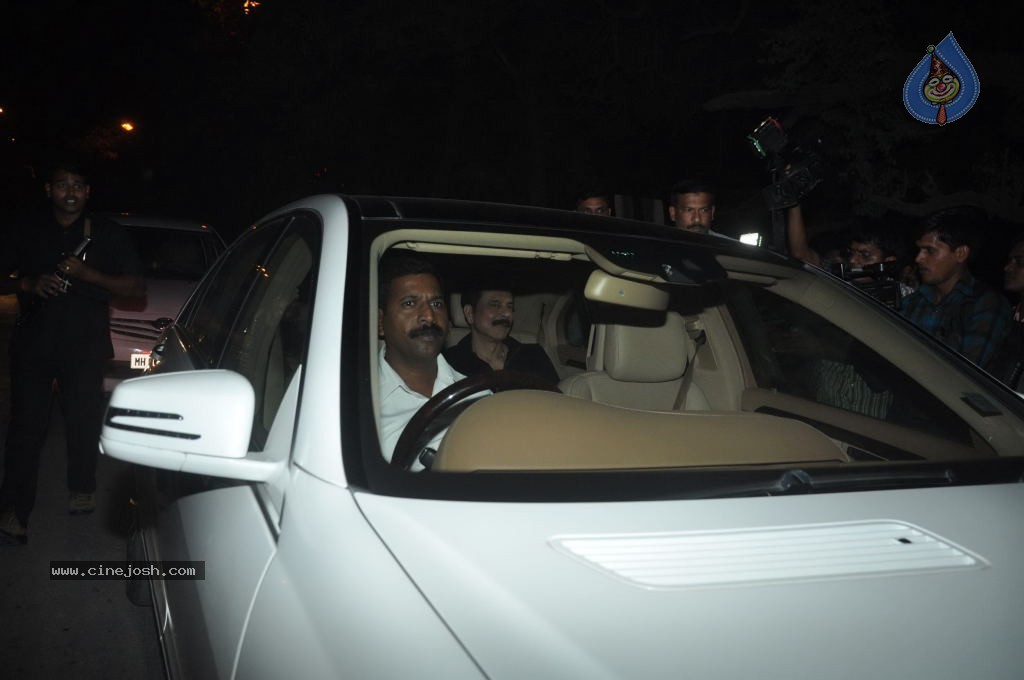 Top Bolly n Cricket Stars at Sachin Tendulkar Party - 37 / 152 photos