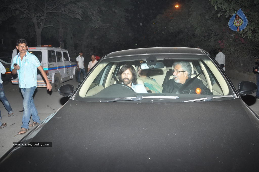 Top Bolly n Cricket Stars at Sachin Tendulkar Party - 52 / 152 photos