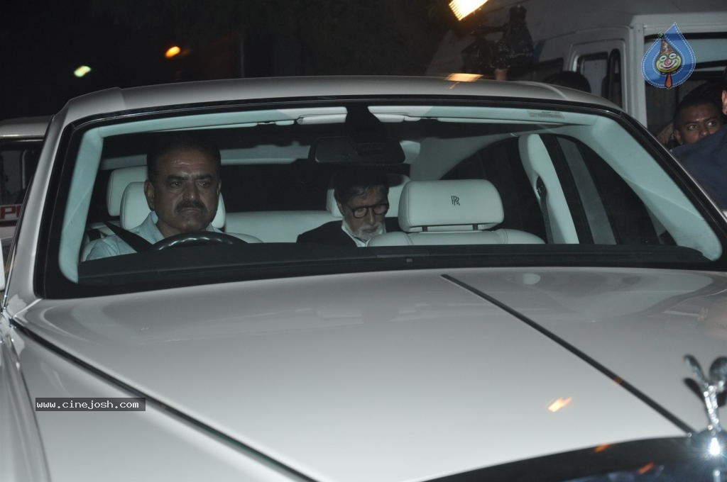 Top Bolly n Cricket Stars at Sachin Tendulkar Party - 66 / 152 photos