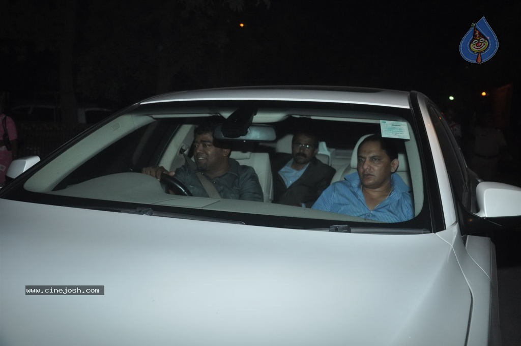 Top Bolly n Cricket Stars at Sachin Tendulkar Party - 71 / 152 photos