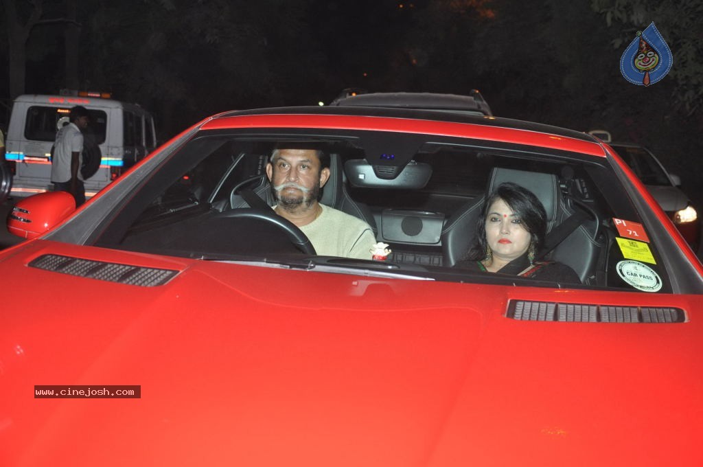 Top Bolly n Cricket Stars at Sachin Tendulkar Party - 96 / 152 photos
