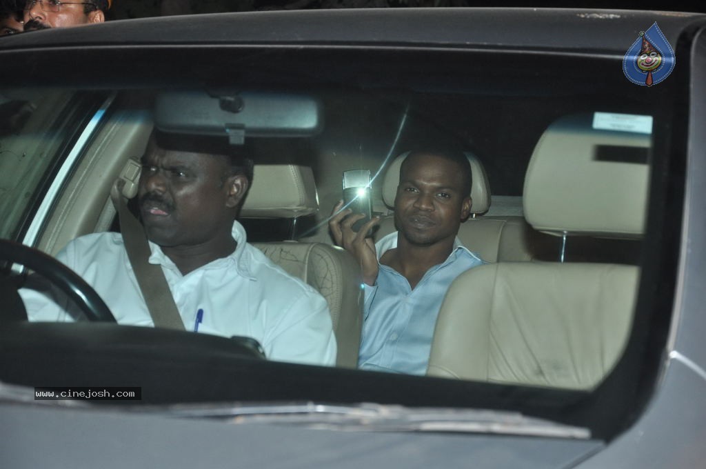 Top Bolly n Cricket Stars at Sachin Tendulkar Party - 122 / 152 photos