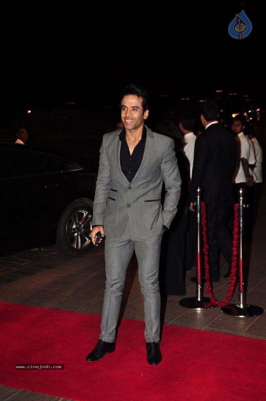 Top Celebs at Arpita Khan Wedding Reception 01 - 38 / 207 photos