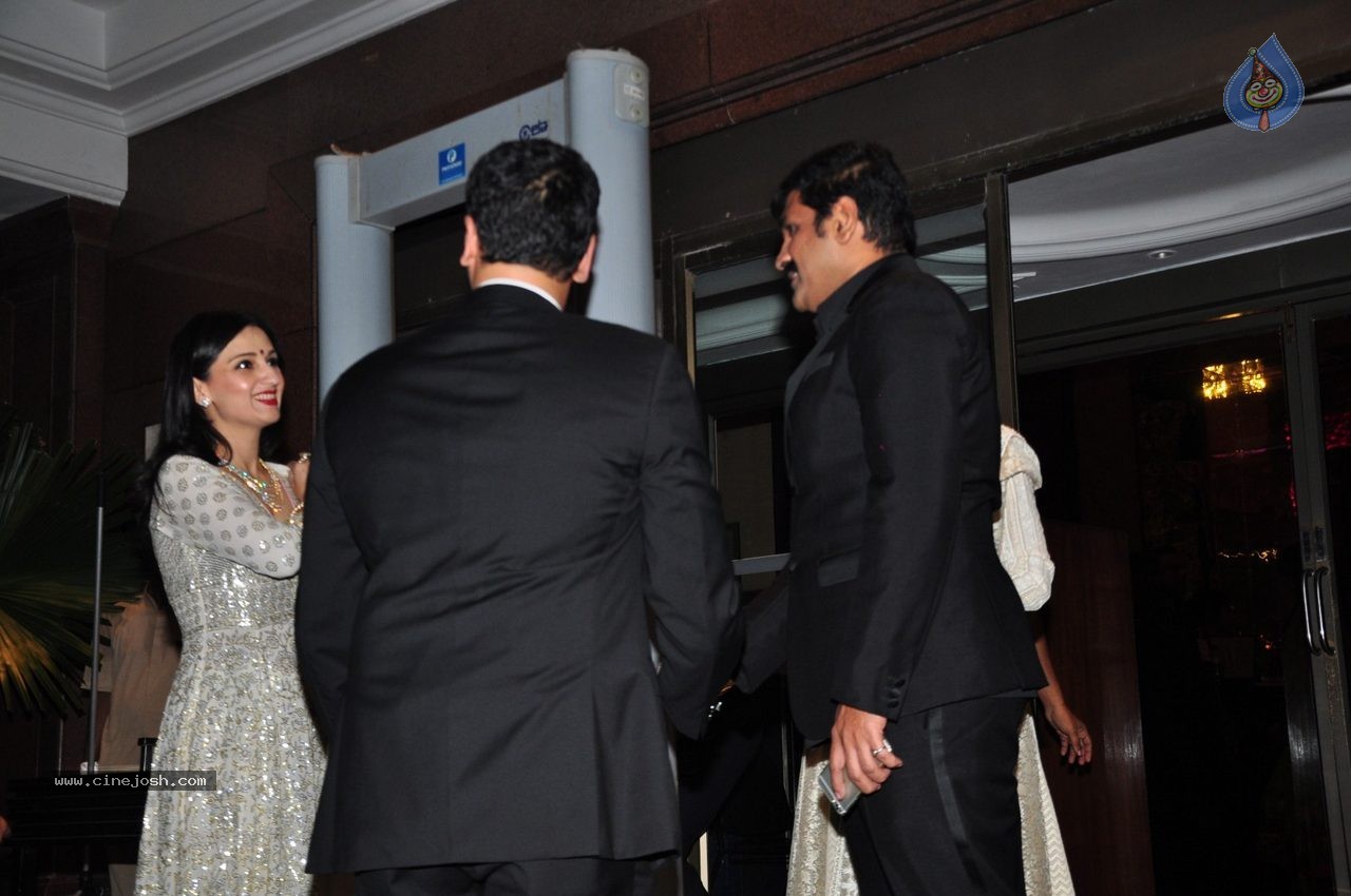 Top Celebs at Arpita Khan Wedding Reception 01 - 57 / 207 photos