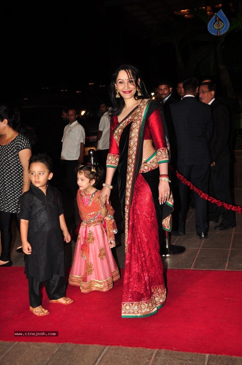 Top Celebs at Arpita Khan Wedding Reception 02 - 2 / 265 photos