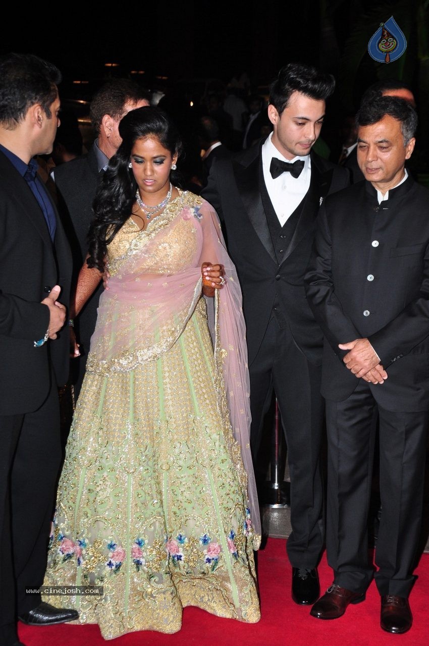 Top Celebs at Arpita Khan Wedding Reception 02 - 16 / 265 photos