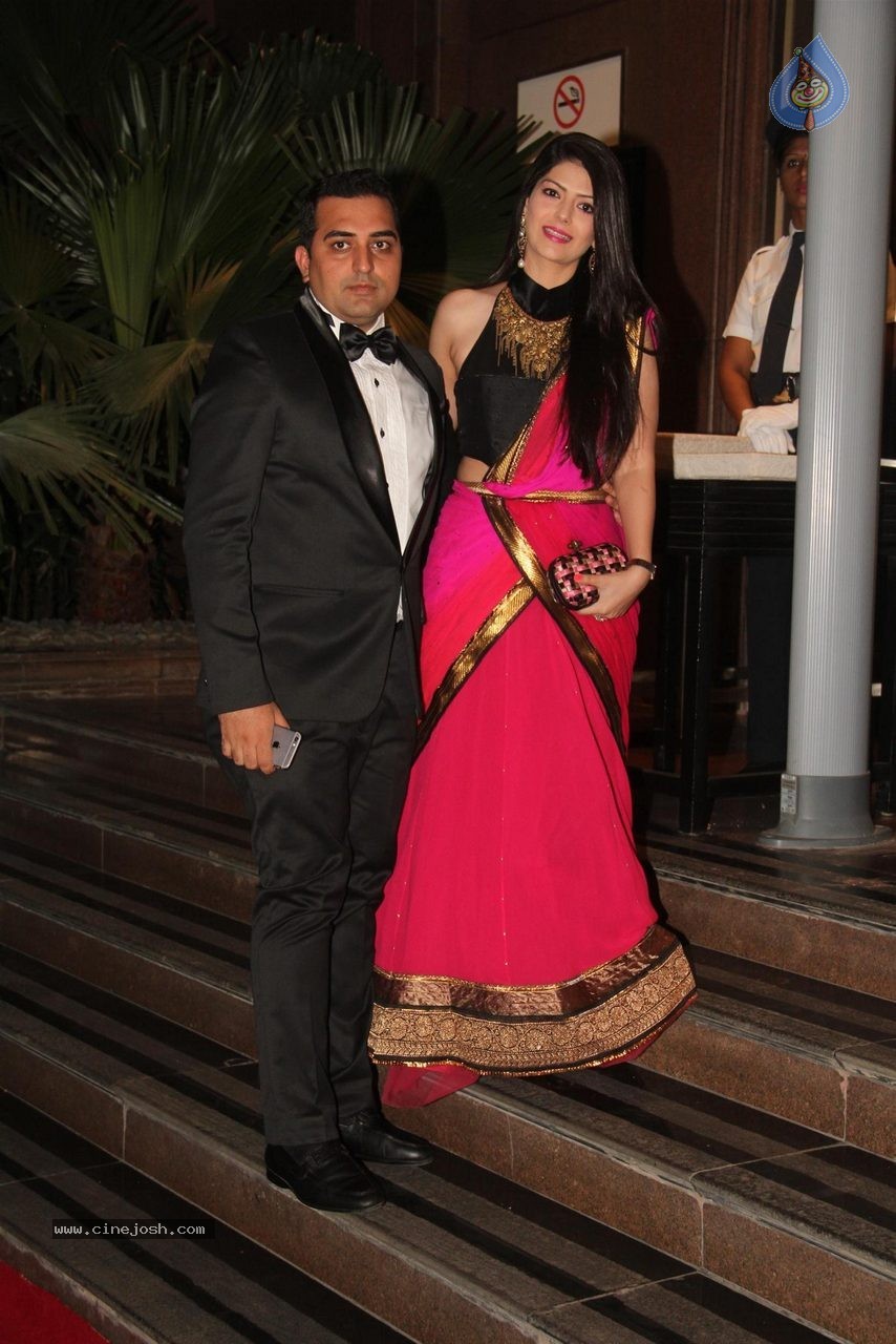 Top Celebs at Arpita Khan Wedding Reception 02 - 37 / 265 photos