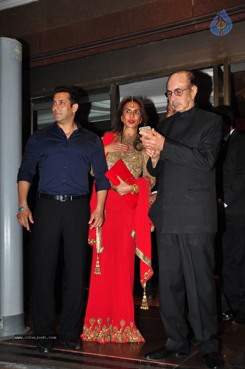 Top Celebs at Arpita Khan Wedding Reception 02 - 89 / 265 photos