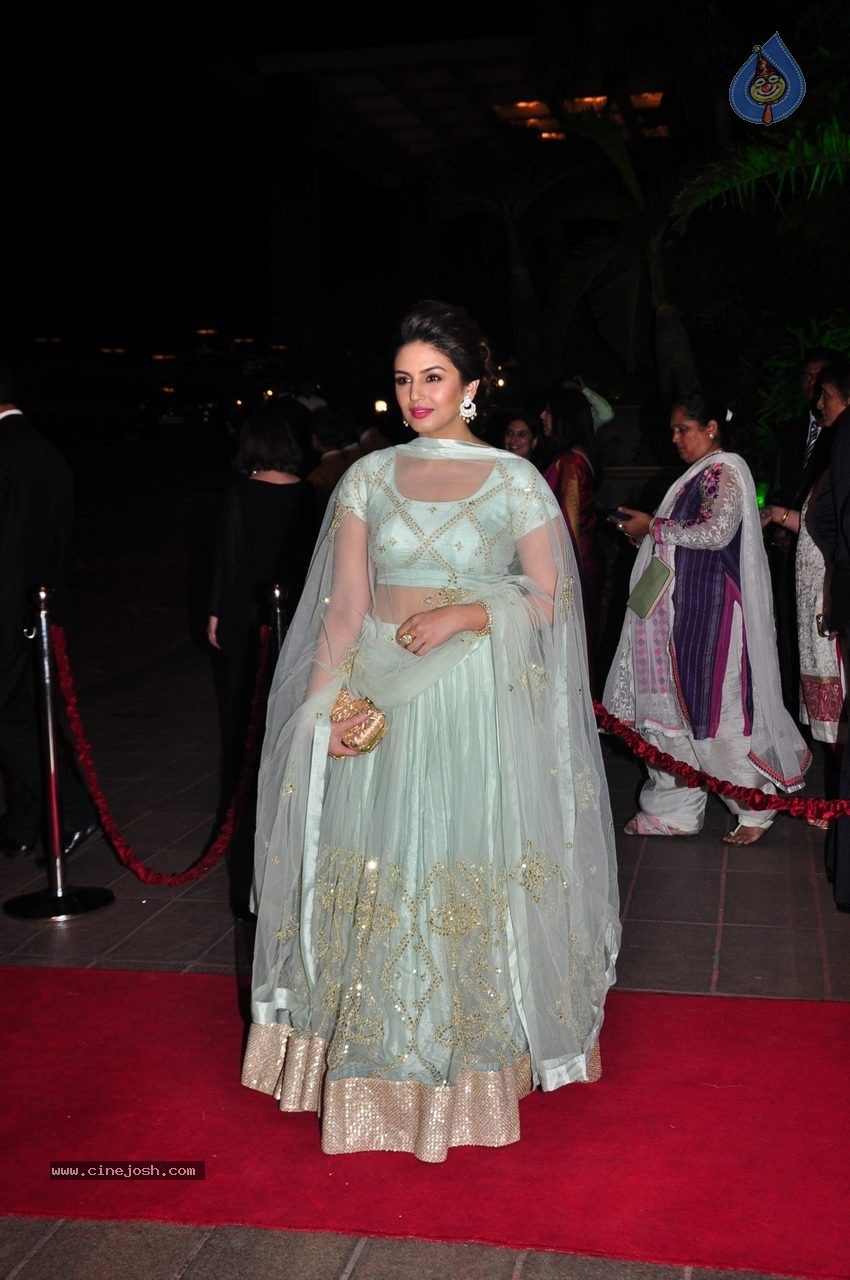 Top Celebs at Arpita Khan Wedding Reception 02 - 99 / 265 photos