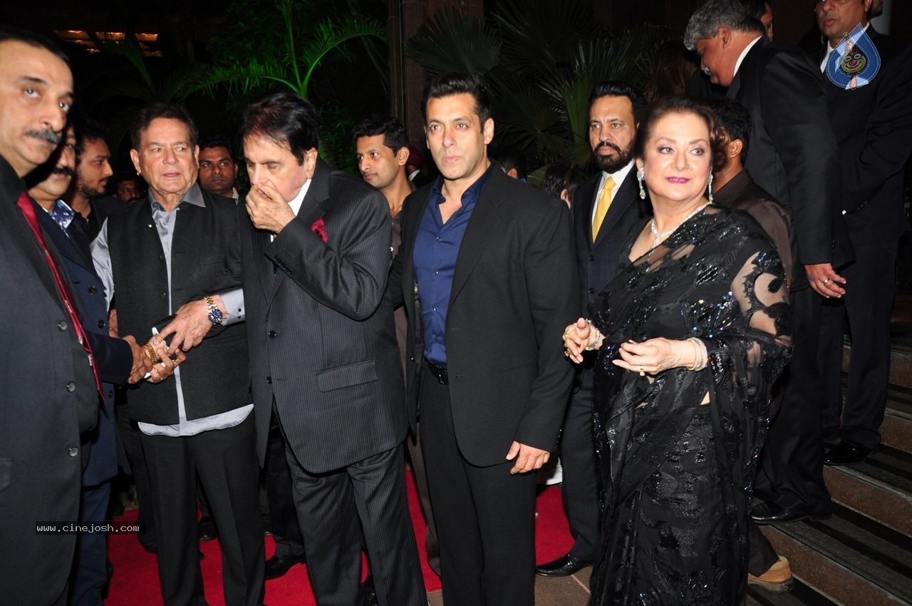 Top Celebs at Arpita Khan Wedding Reception 02 - 102 / 265 photos