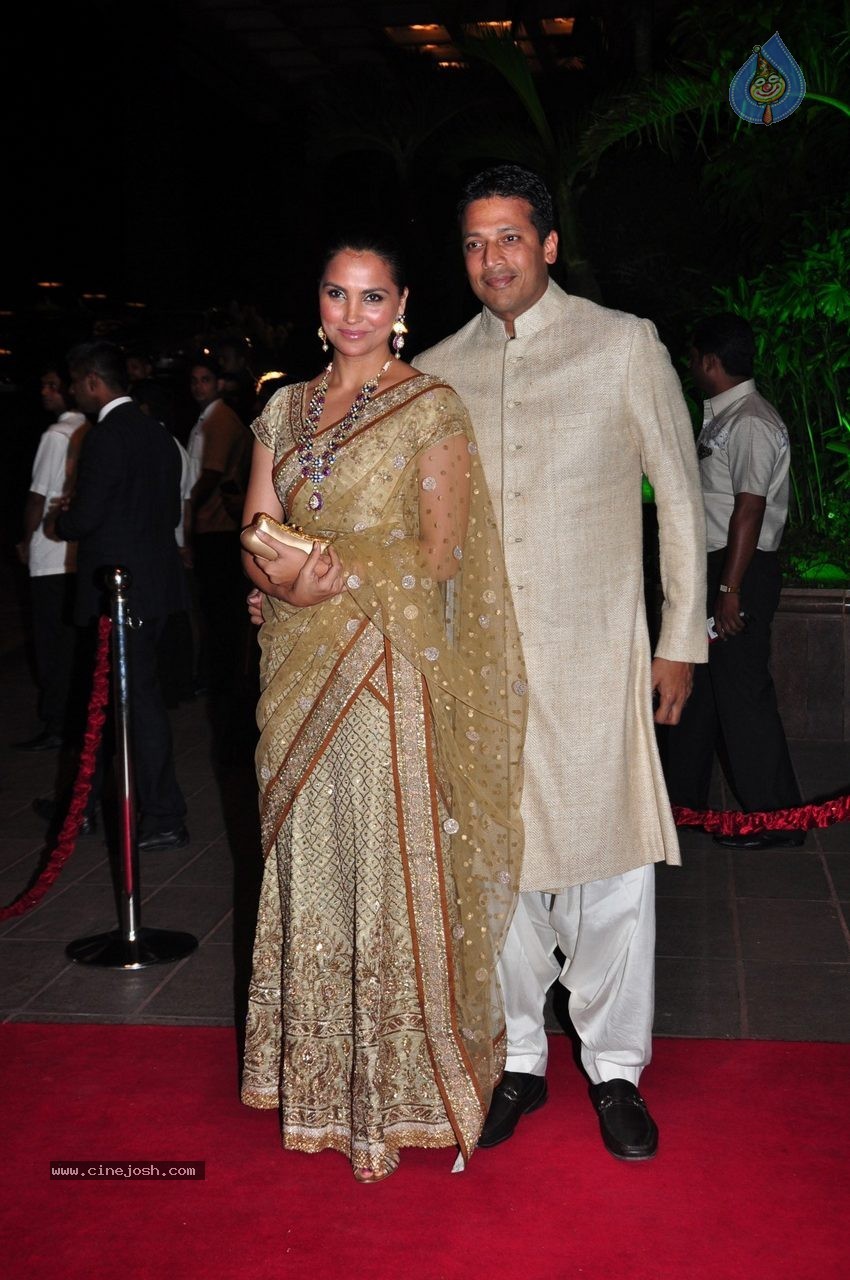 Top Celebs at Arpita Khan Wedding Reception 02 - 127 / 265 photos