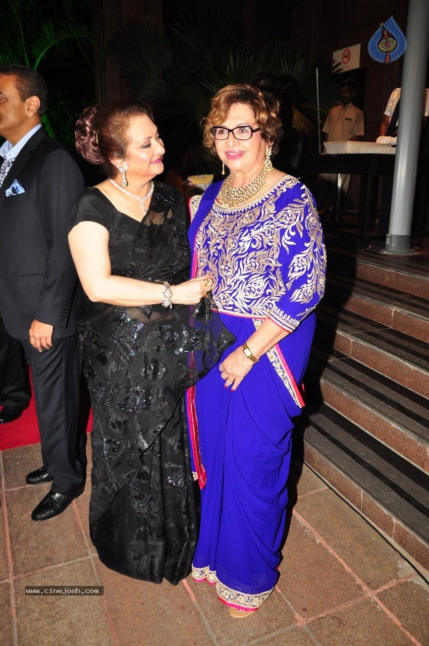 Top Celebs at Arpita Khan Wedding Reception 02 - 133 / 265 photos