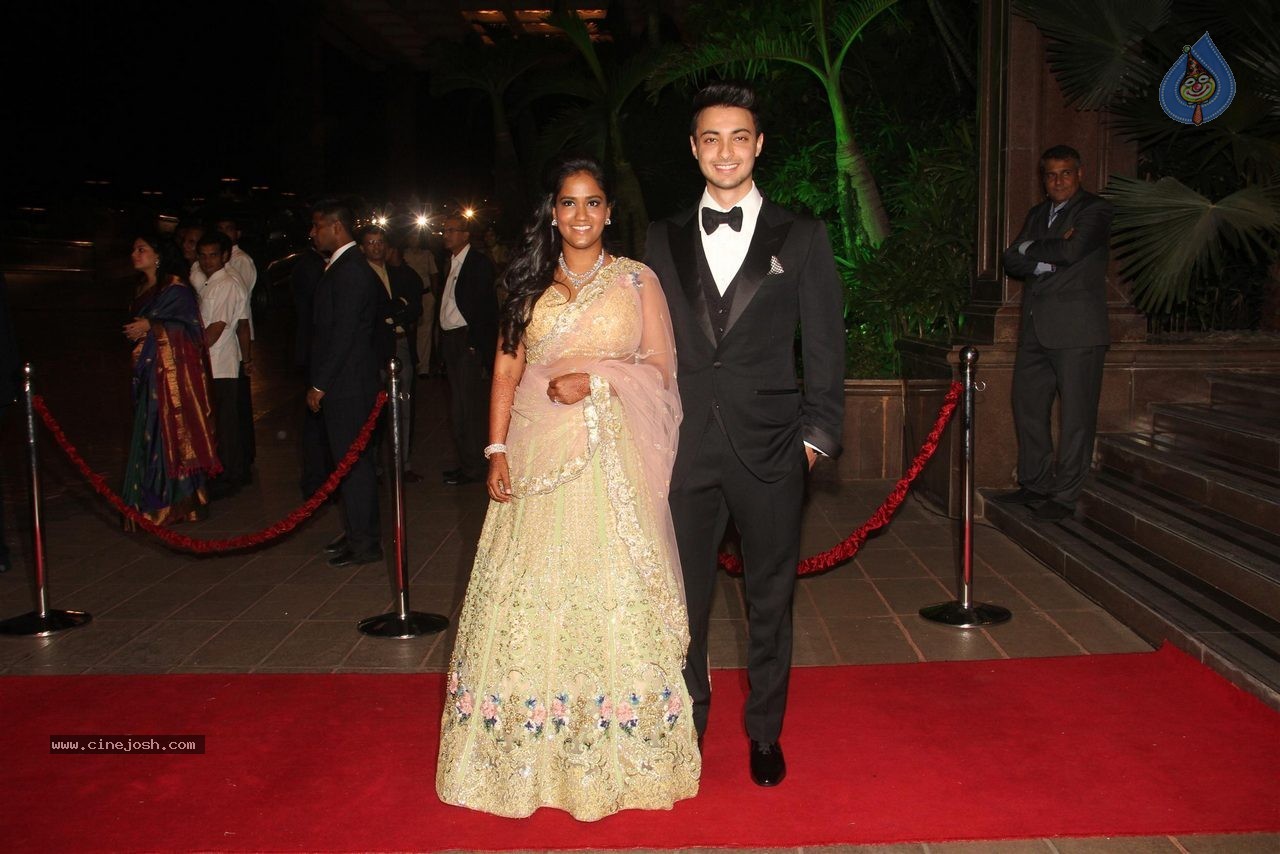 Top Celebs at Arpita Khan Wedding Reception 02 - 248 / 265 photos