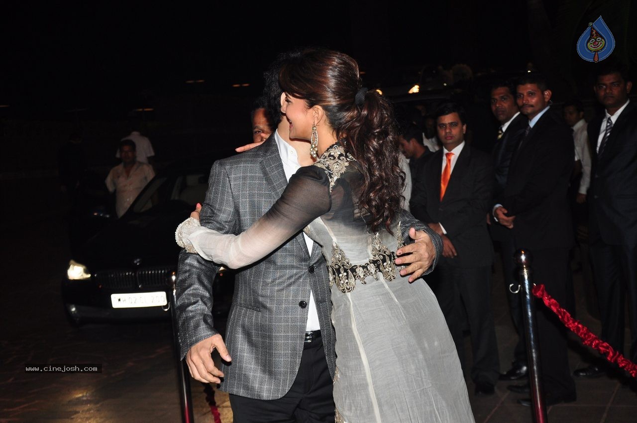 Top Celebs at Arpita Khan Wedding Reception 03 - 12 / 268 photos