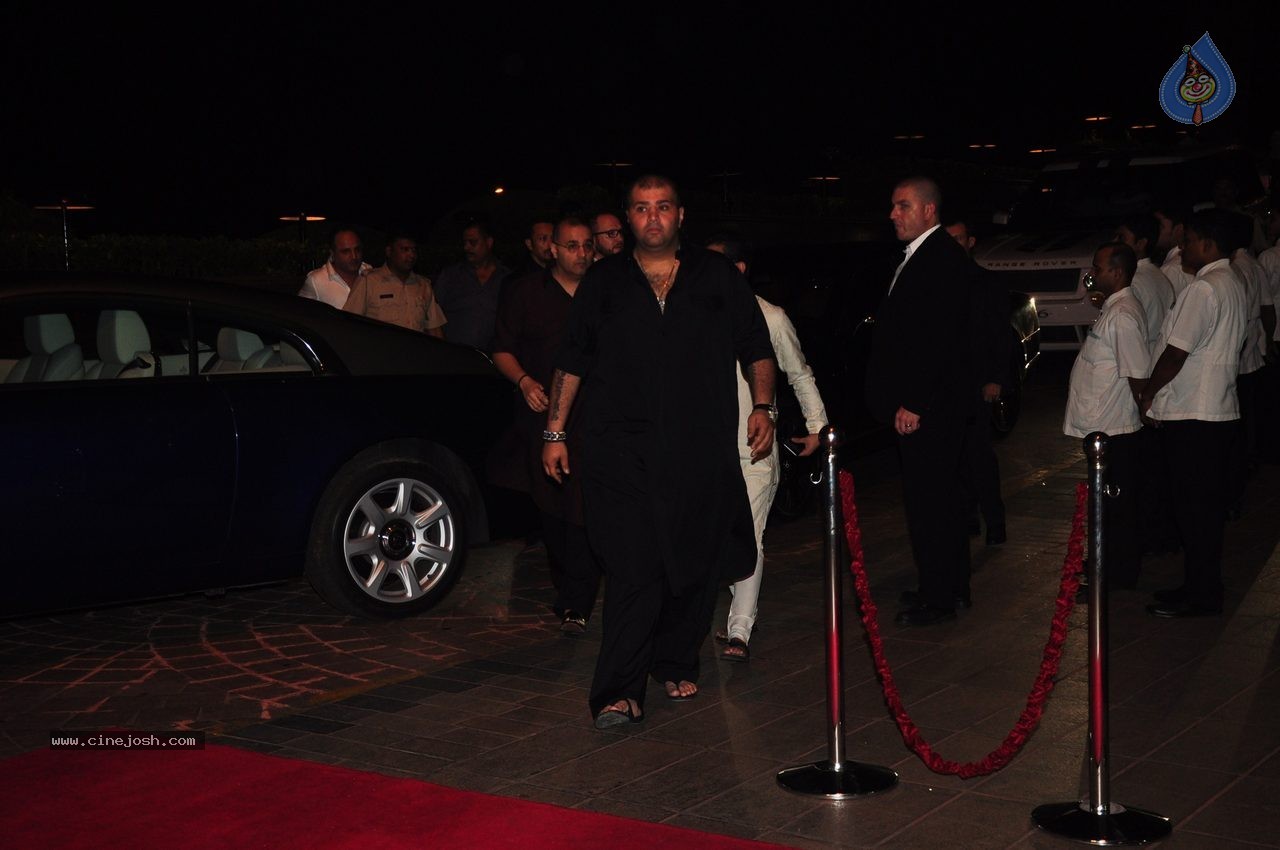 Top Celebs at Arpita Khan Wedding Reception 03 - 41 / 268 photos