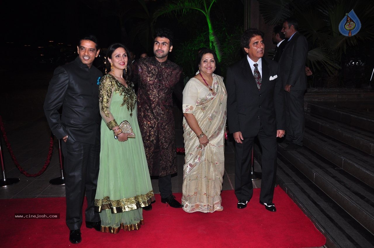 Top Celebs at Arpita Khan Wedding Reception 03 - 43 / 268 photos