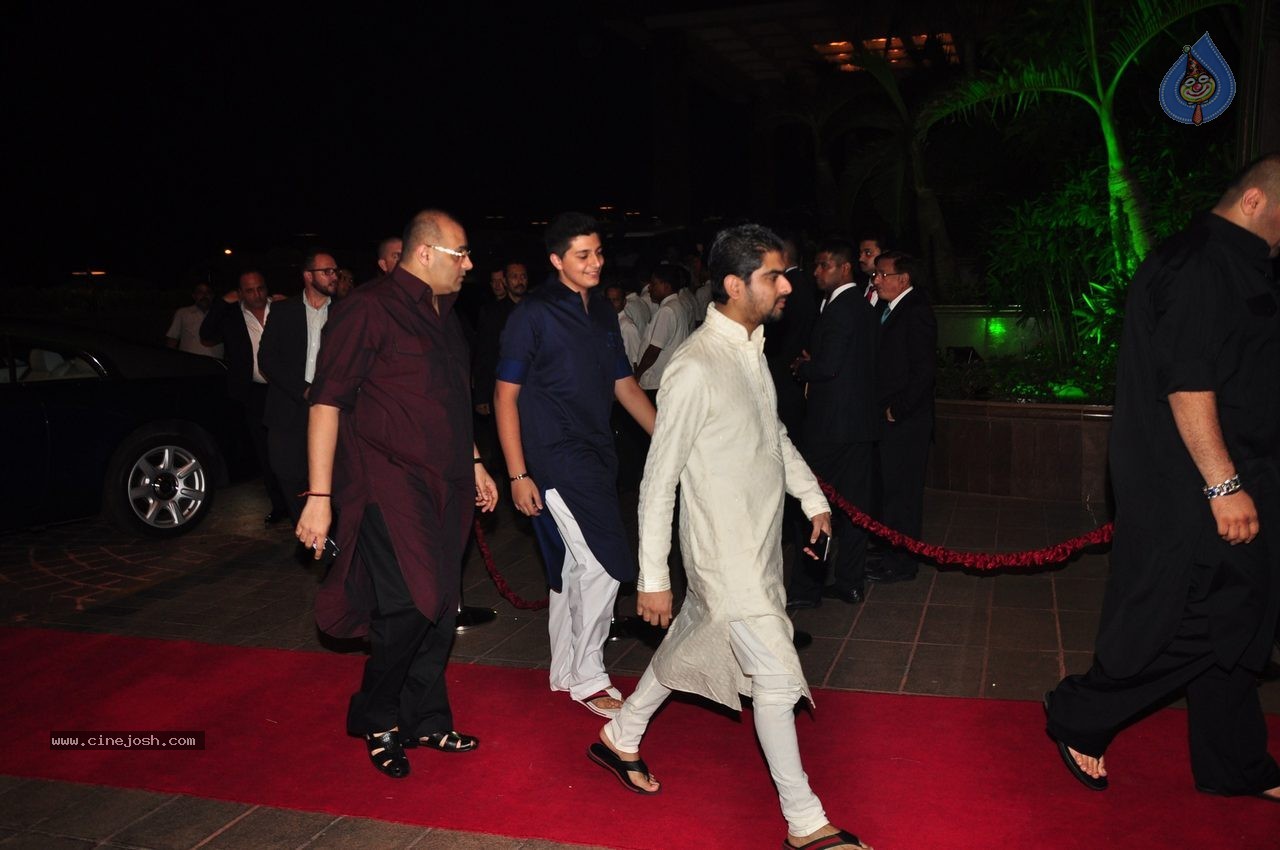 Top Celebs at Arpita Khan Wedding Reception 03 - 50 / 268 photos