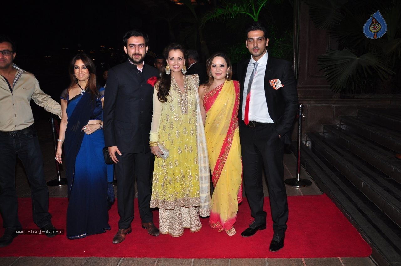 Top Celebs at Arpita Khan Wedding Reception 03 - 87 / 268 photos