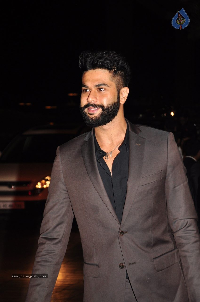 Top Celebs at Arpita Khan Wedding Reception 03 - 127 / 268 photos