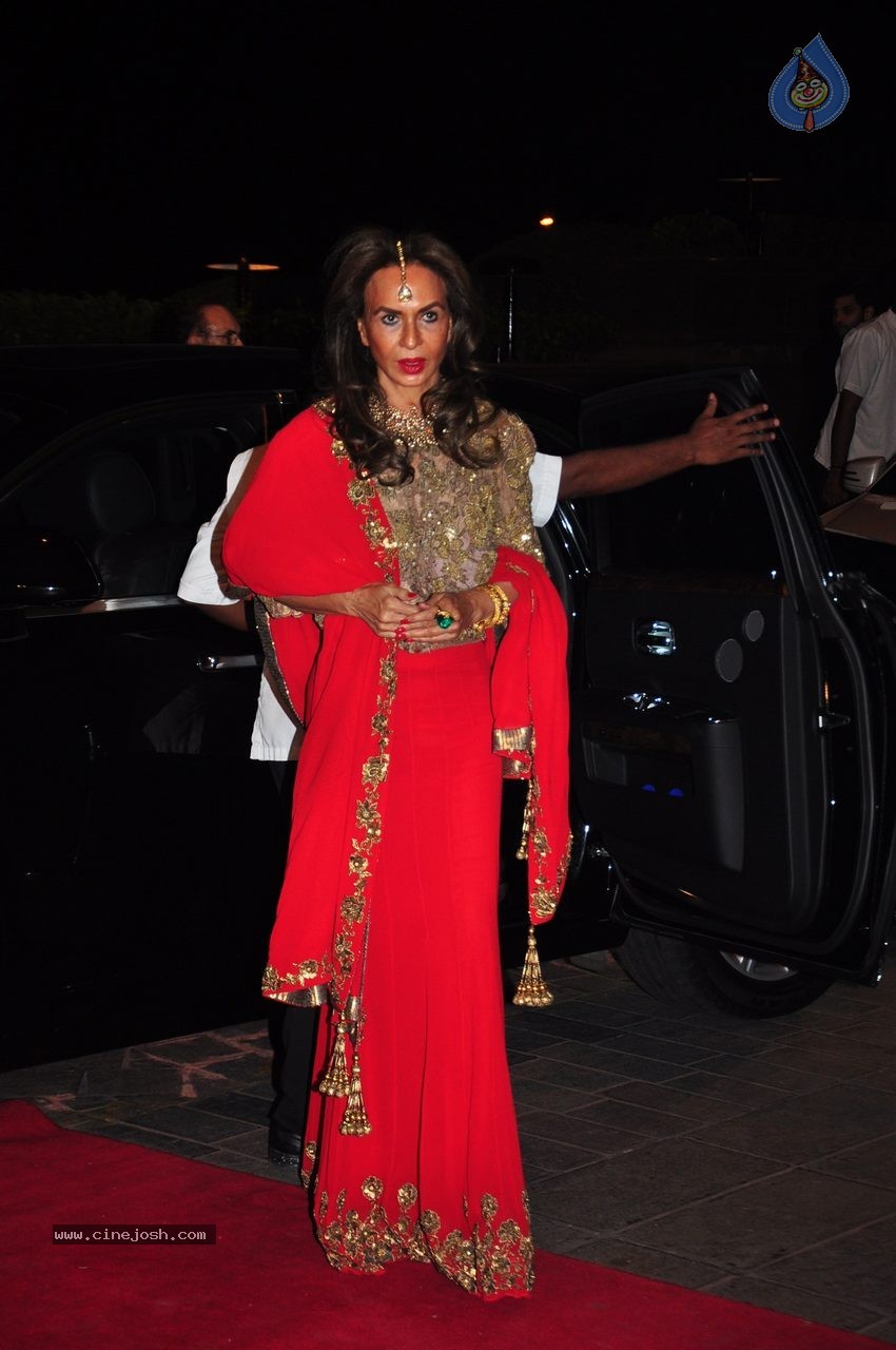Top Celebs at Arpita Khan Wedding Reception 03 - 129 / 268 photos