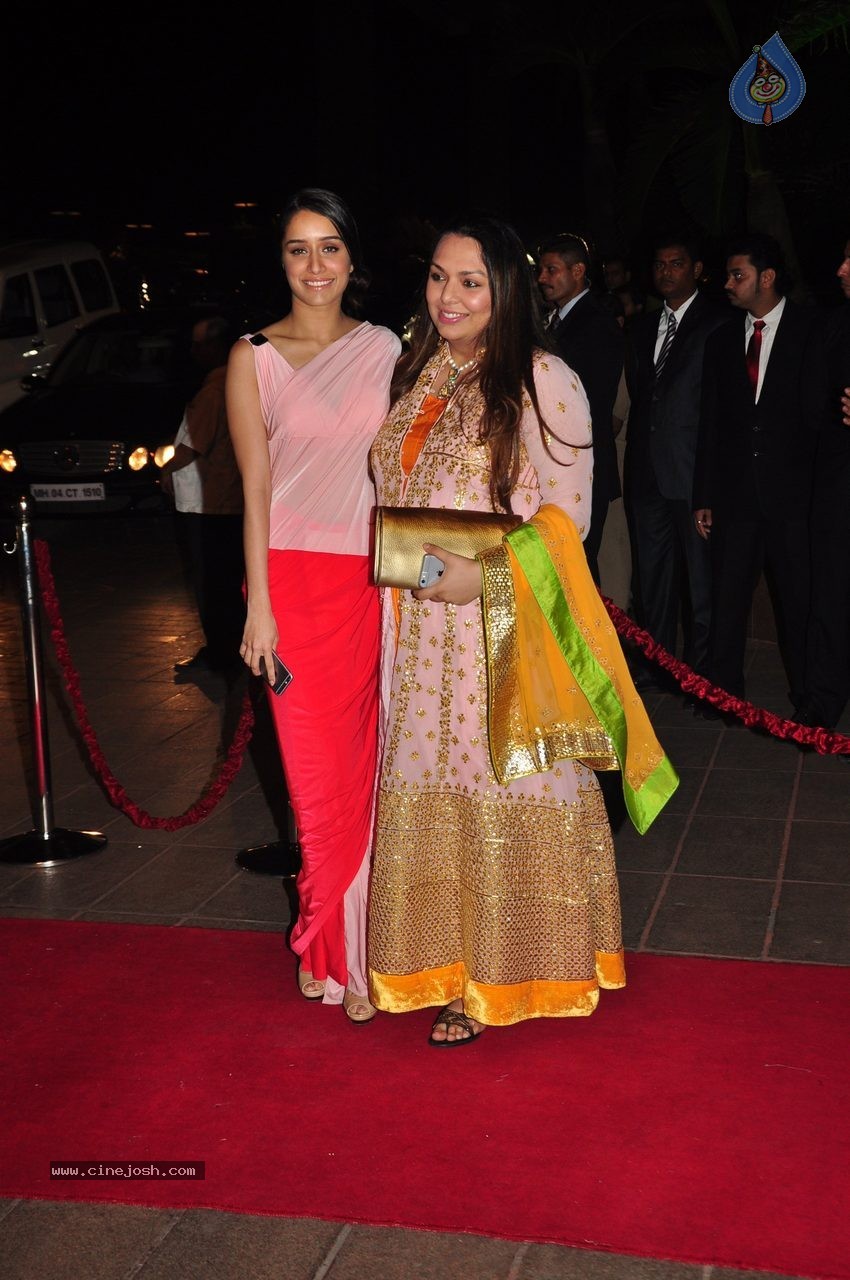 Top Celebs at Arpita Khan Wedding Reception 03 - 134 / 268 photos