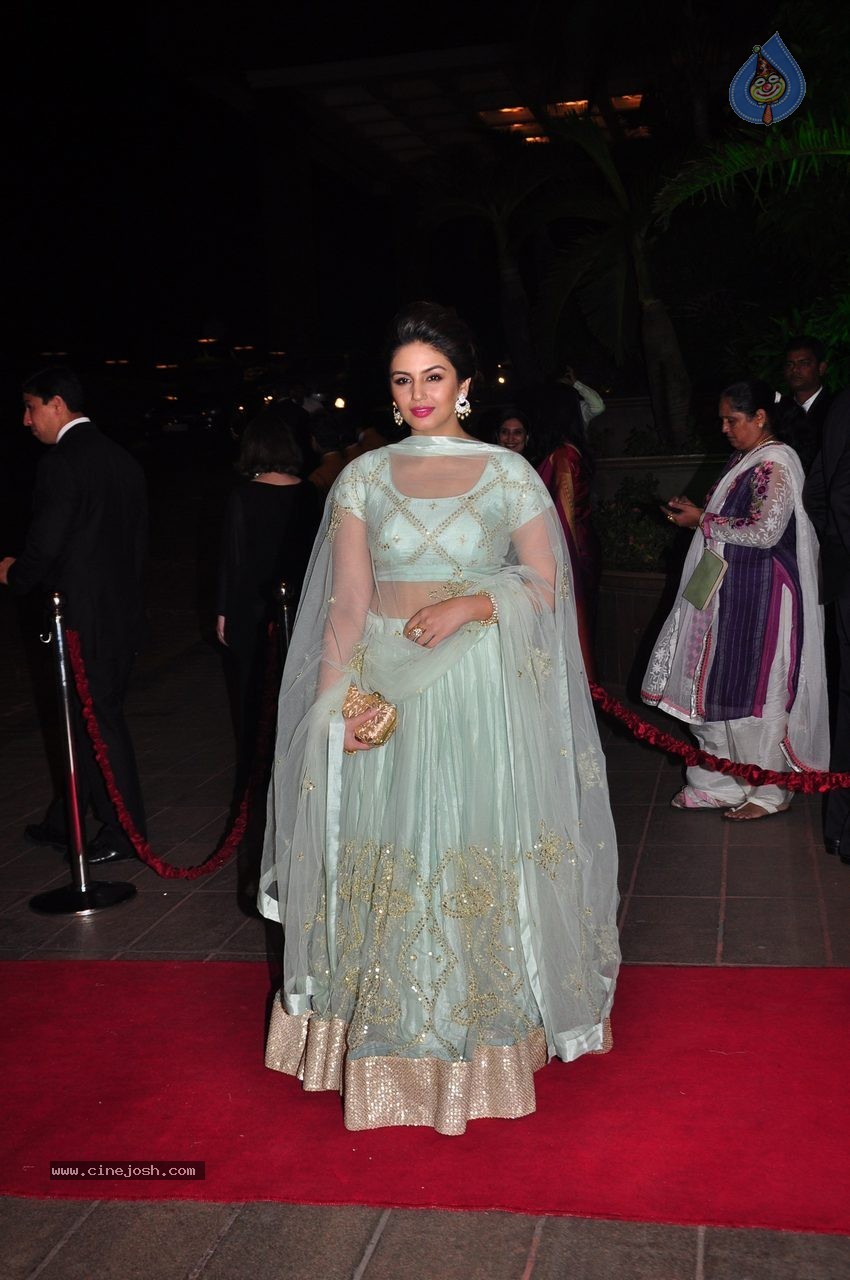 Top Celebs at Arpita Khan Wedding Reception 03 - 139 / 268 photos