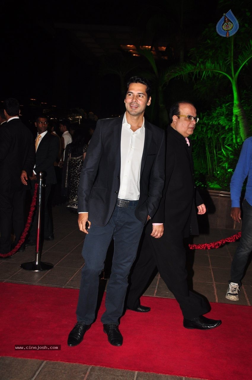 Top Celebs at Arpita Khan Wedding Reception 03 - 144 / 268 photos